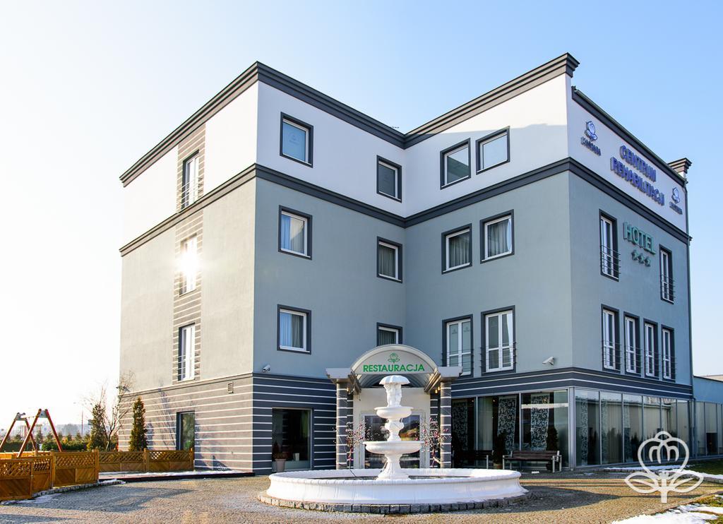 L'Ascada Hotel Śrem Exterior photo
